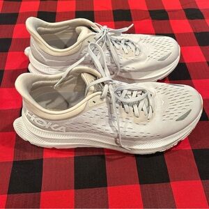 Hoka Kawana Women Size 9